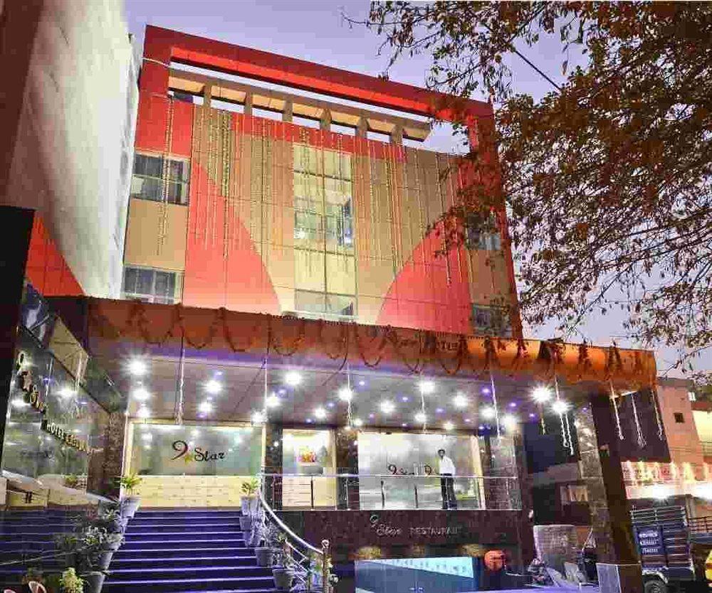 Star Hotel Agra  Exterior photo