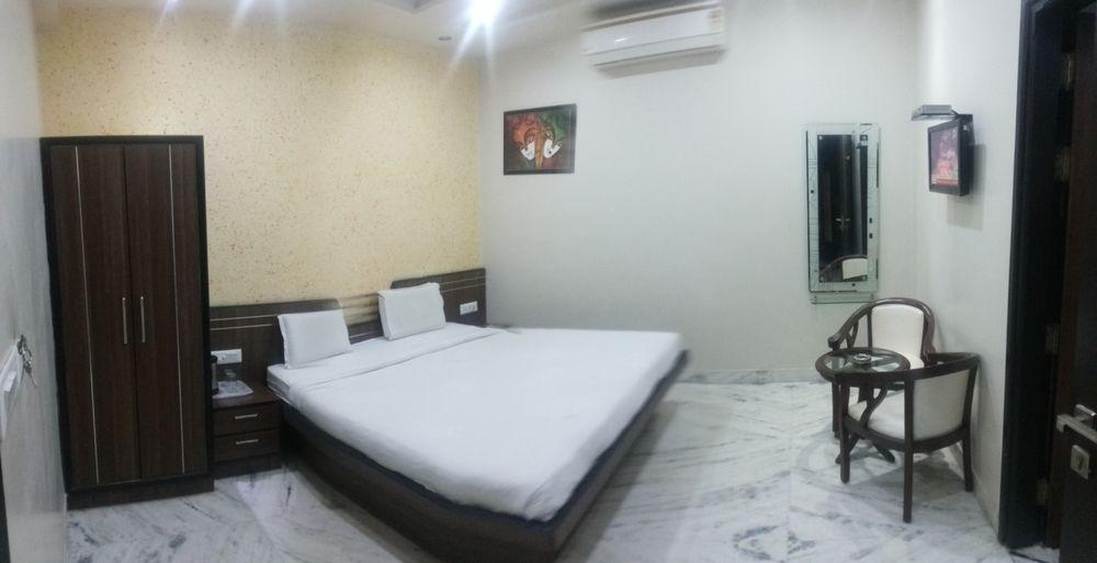Star Hotel Agra  Exterior photo