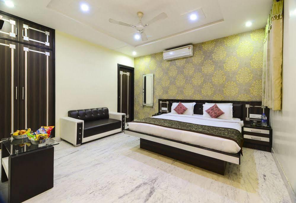 Star Hotel Agra  Exterior photo