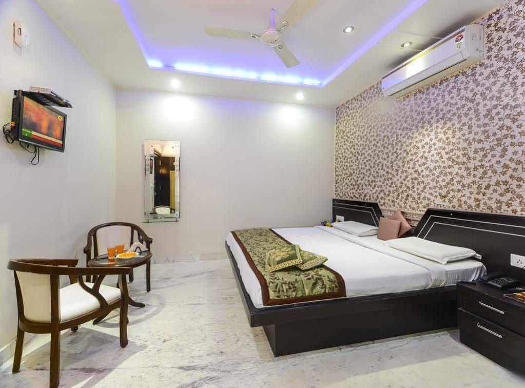 Star Hotel Agra  Exterior photo